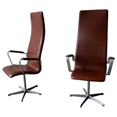 Danish Modern Pair of Arne Jacobsen Oxford Chairs by Fritz Hansen, 1960s
