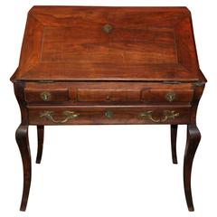 18th Century Italian Walnut Ladies Desk with Cabriole Legs 11