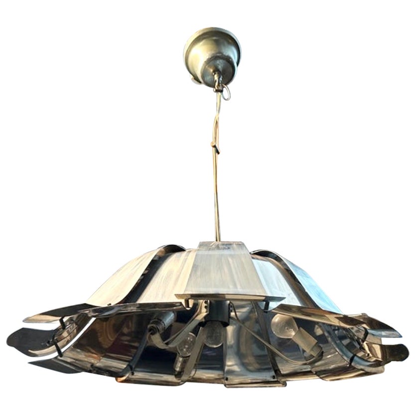 1960 Mid-Century Modern Reggiani Attribuito Ciondolo italiano in acciaio in vendita