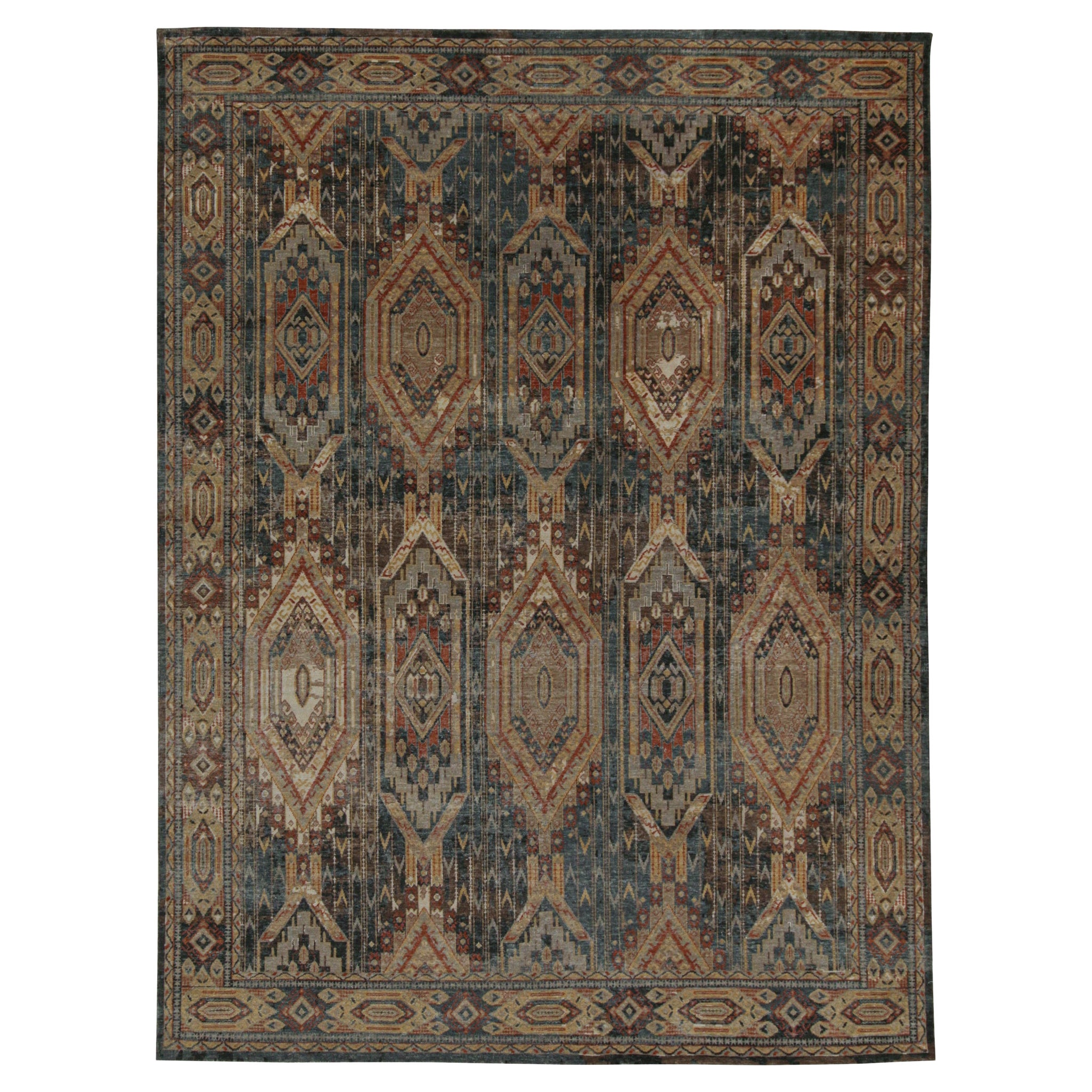 Alfombra de estilo tribal Rug & Kilim con diseño geométrico azul, marrón, rojo y dorado en venta