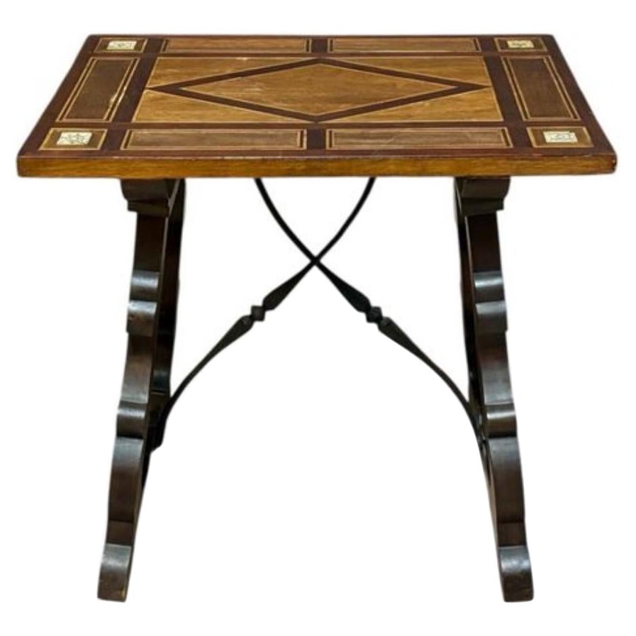 Mesa baja auxiliar en venta