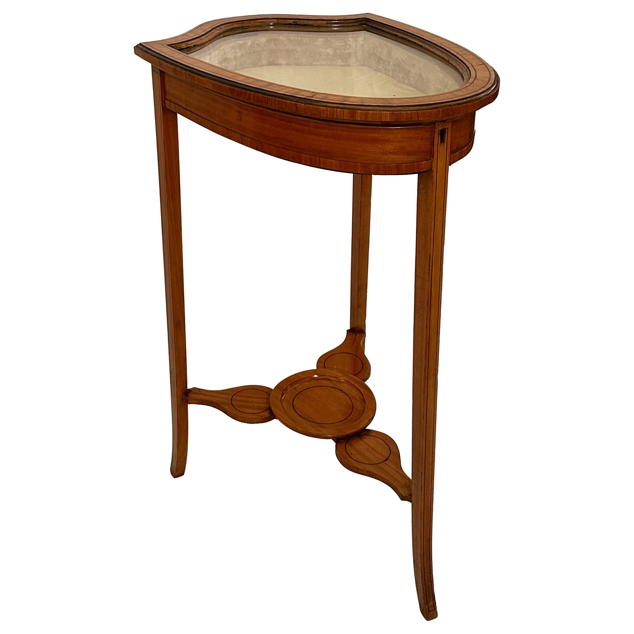 Antique 18th Century English Georgian Satinwood Shield Shaped Top Vitrine Table For Sale
