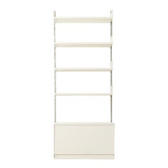 Scaffali moderni di metà secolo