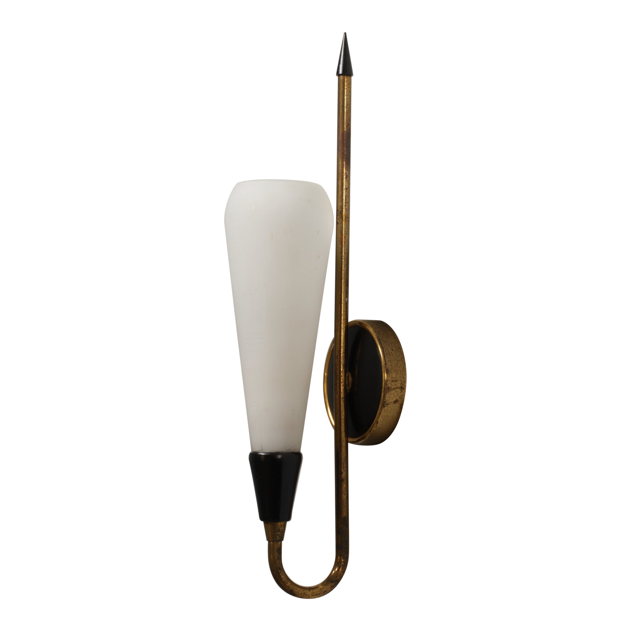 Italian 1950s Brass Wall Sconce with Opaline Glass Cone Shade en vente