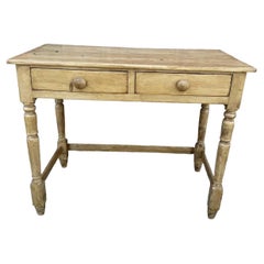 Escritorios y Mesas de Escribir de Madera