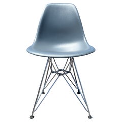 Eames Molded Plastic Side Chair Grau, Herman Miller Stühle
