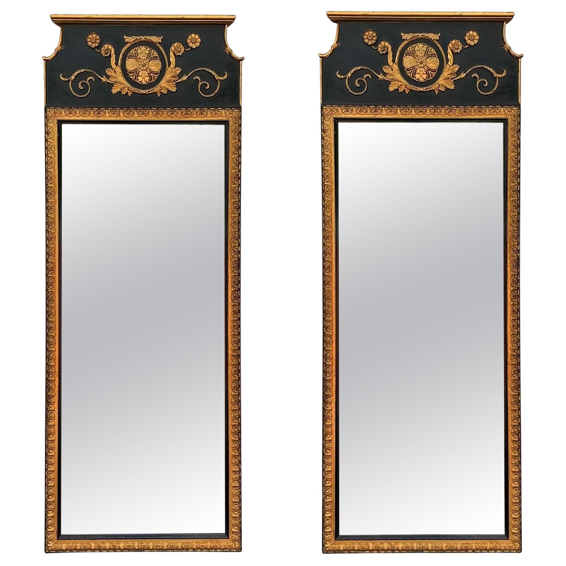 Mitte des Jahrhunderts Italienischer Neo-Klassischer Stil Ebenholz & Giltwood Trumeau-Spiegel - Paar im Angebot