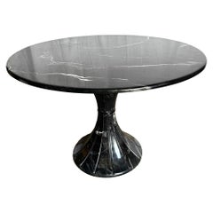 Mesa de comedor circular giratoria postmoderna de imitación de mármol negro