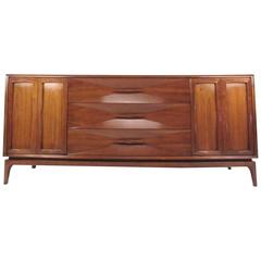 Stunning Mid-Century Modern Sculpted Front Dresser 10