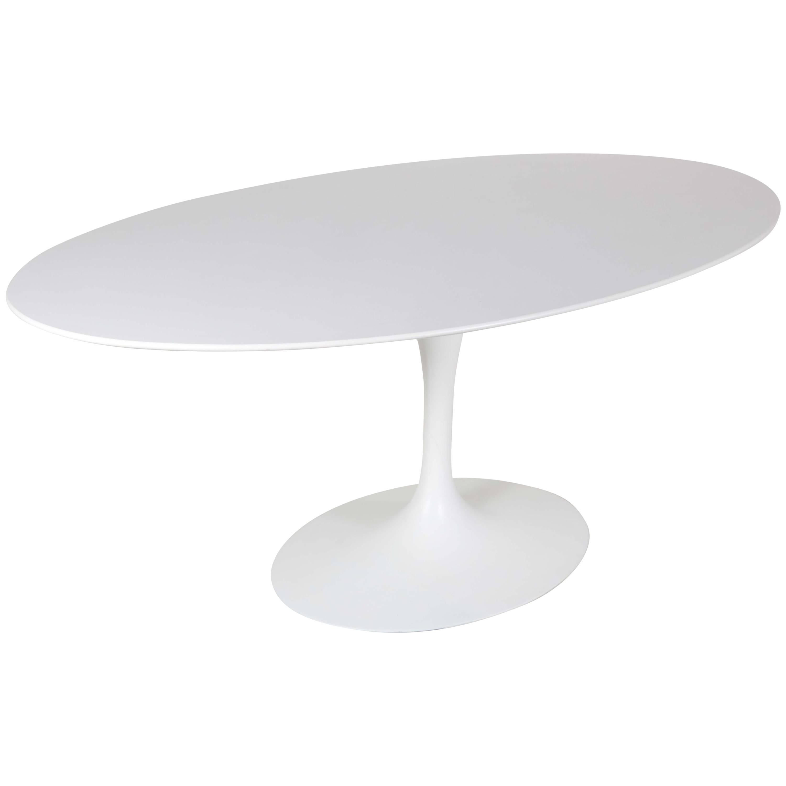 Knoll Saarinen Oval Laminate Dining Table