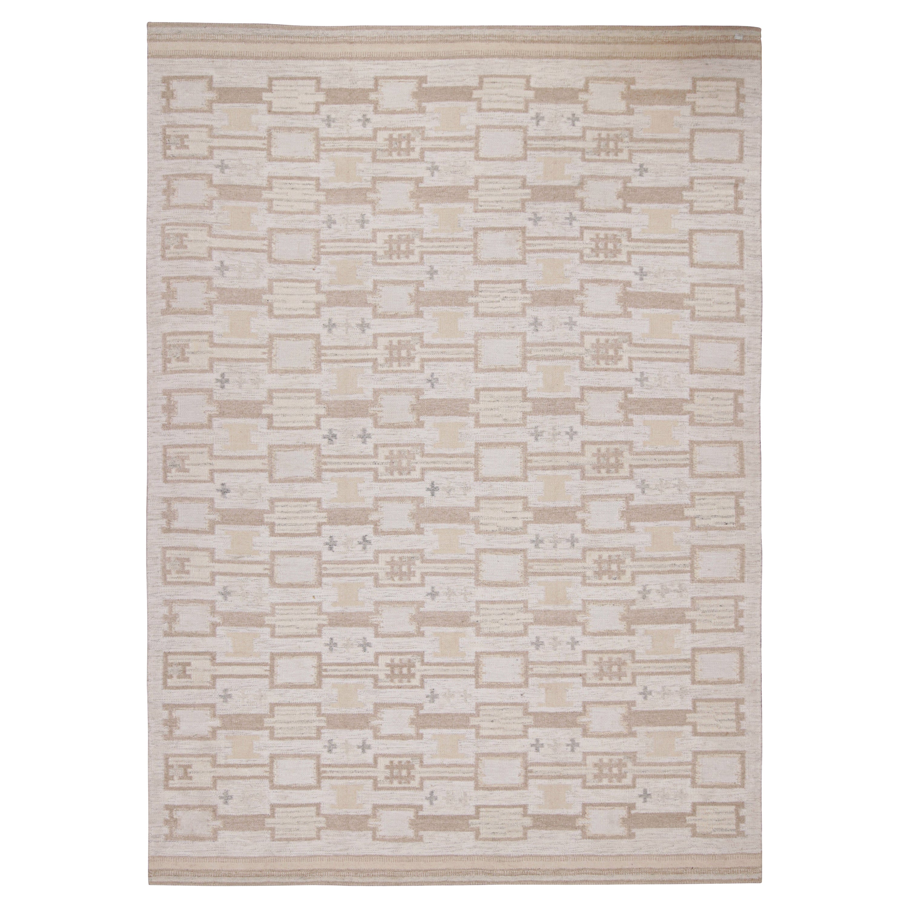 Rug & Kilim’s Scandinavian Style Kilim in White & Beige-Brown Geometric Pattern For Sale