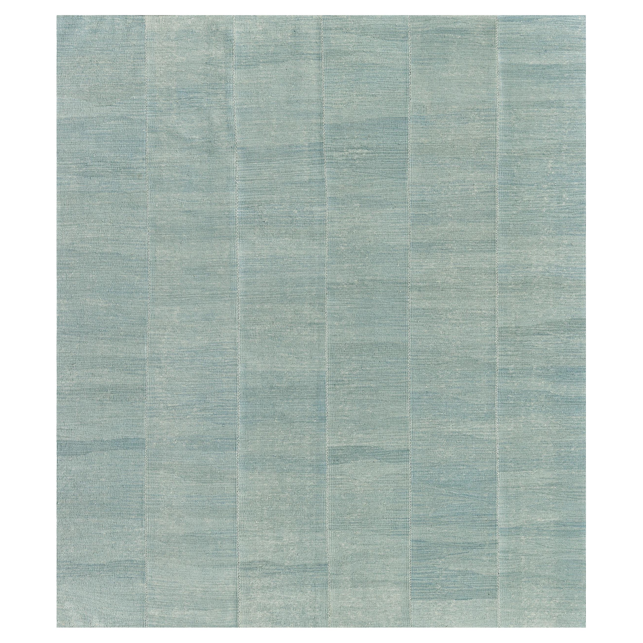 Zeitgenössischer handgeknüpfter türkisfarbener Woll-Kilim-Teppich im Angebot