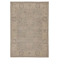 Tapis Oushak de Rug & Kilim à motifs floraux gris et beige