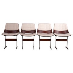 Jorge Zalszupin. Suite di 4 sedie "Marina". c. 1960. Wood, metallo e Fabrice