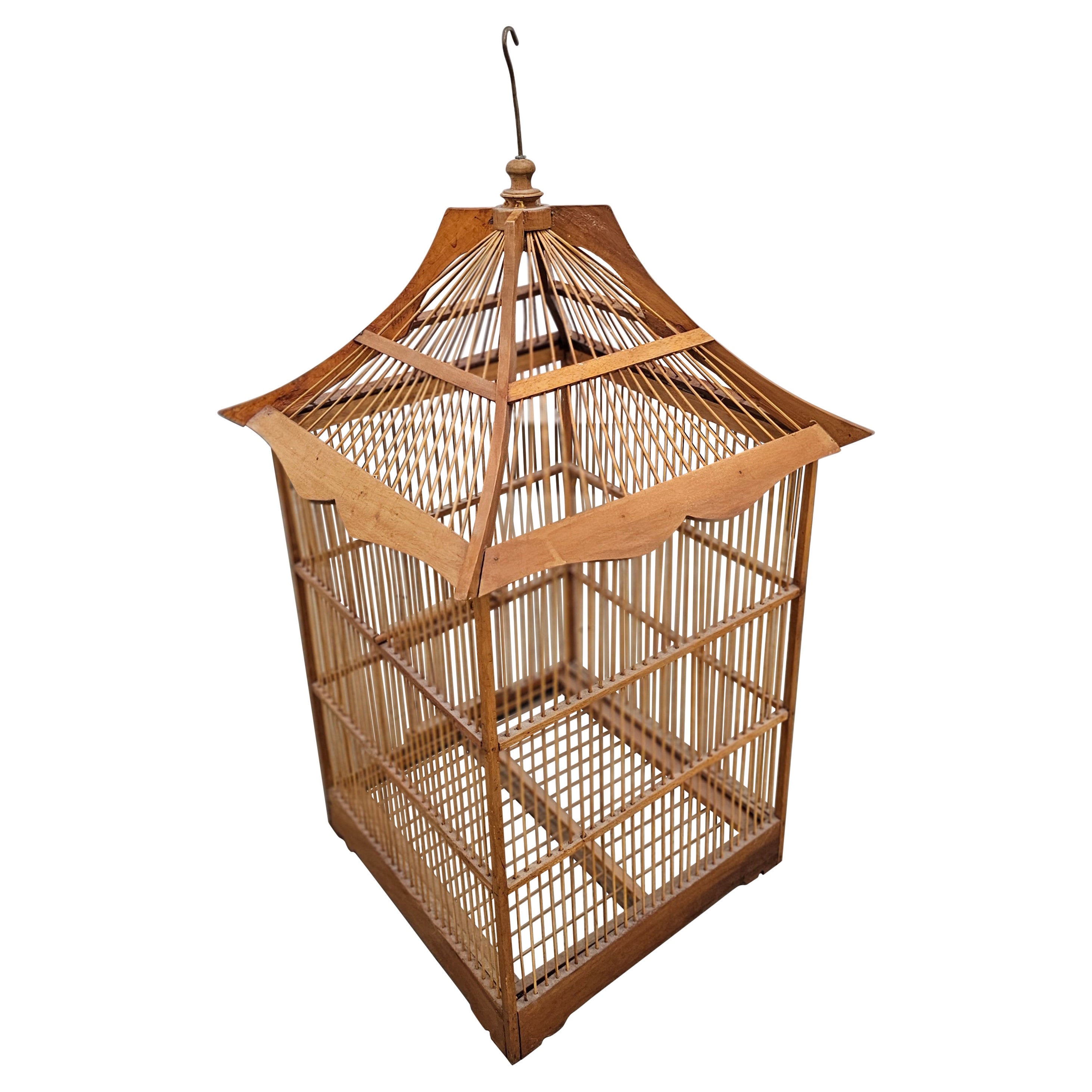 Cage à oiseaux en teck de style chinois du milieu du siècle en vente
