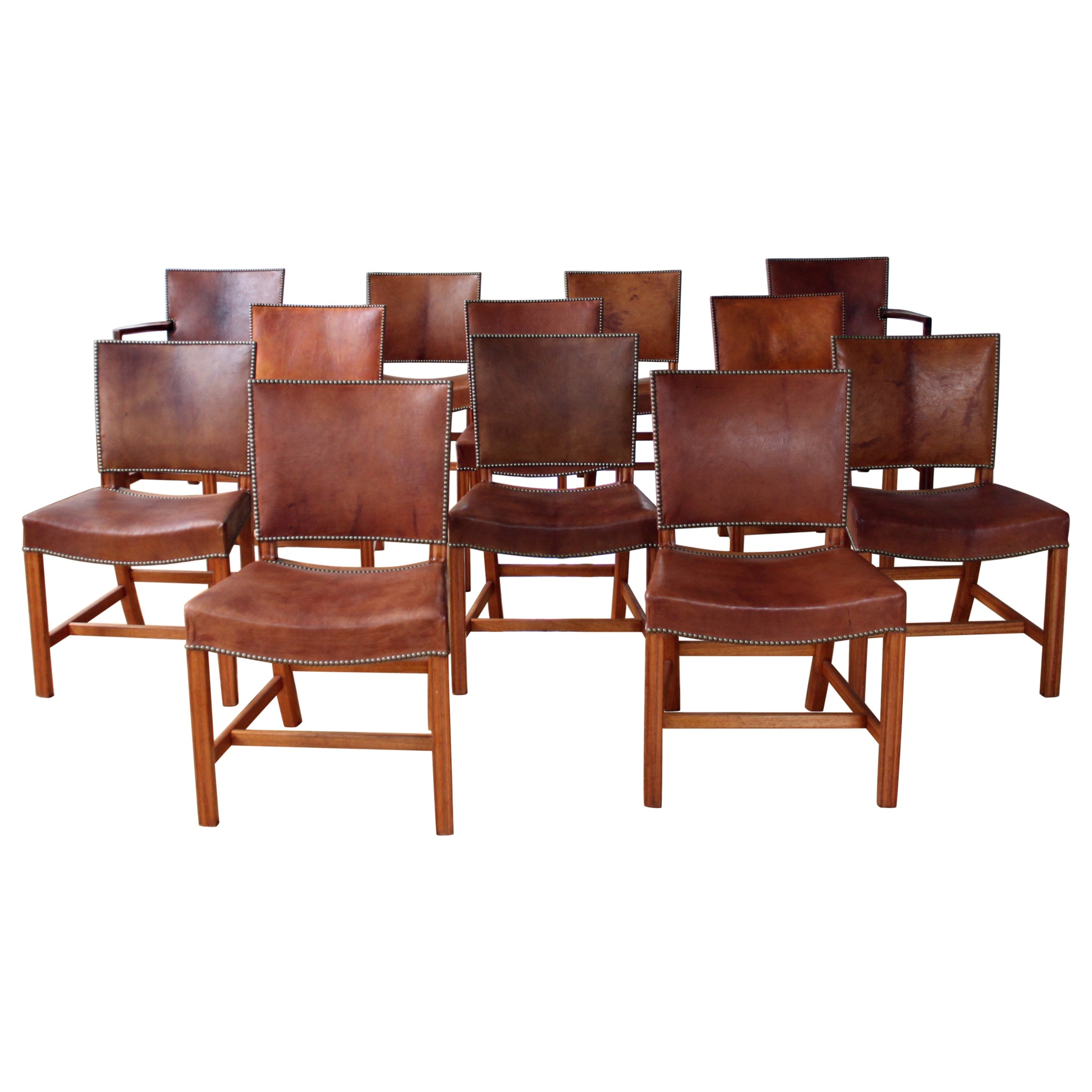 Lot de 12 chaises rouges Kaare Klint, cuir Niger, acajou en vente