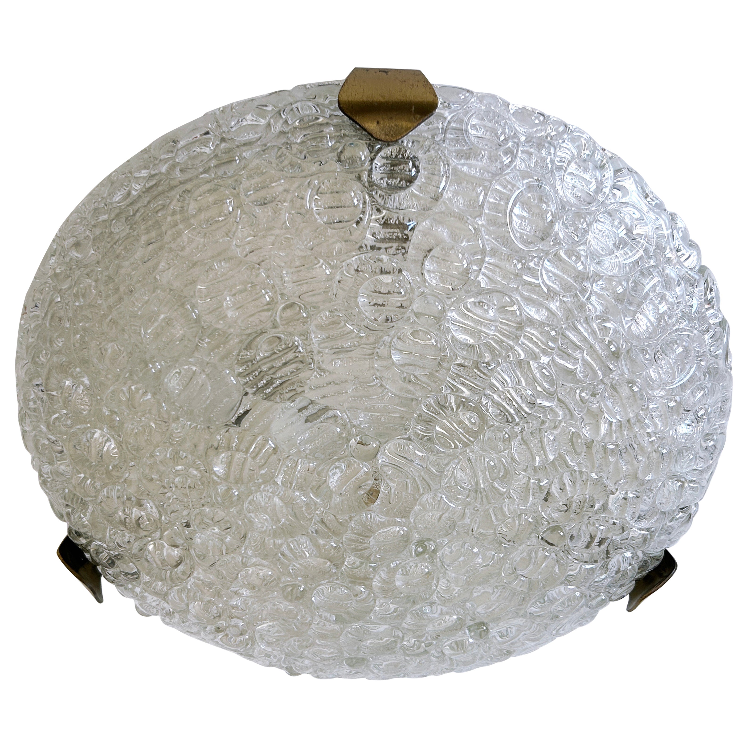 Erstaunlich Mid Century Eisglas Flush Mount oder Wandleuchter von A. Leclaire & Schäfer 1960s im Angebot