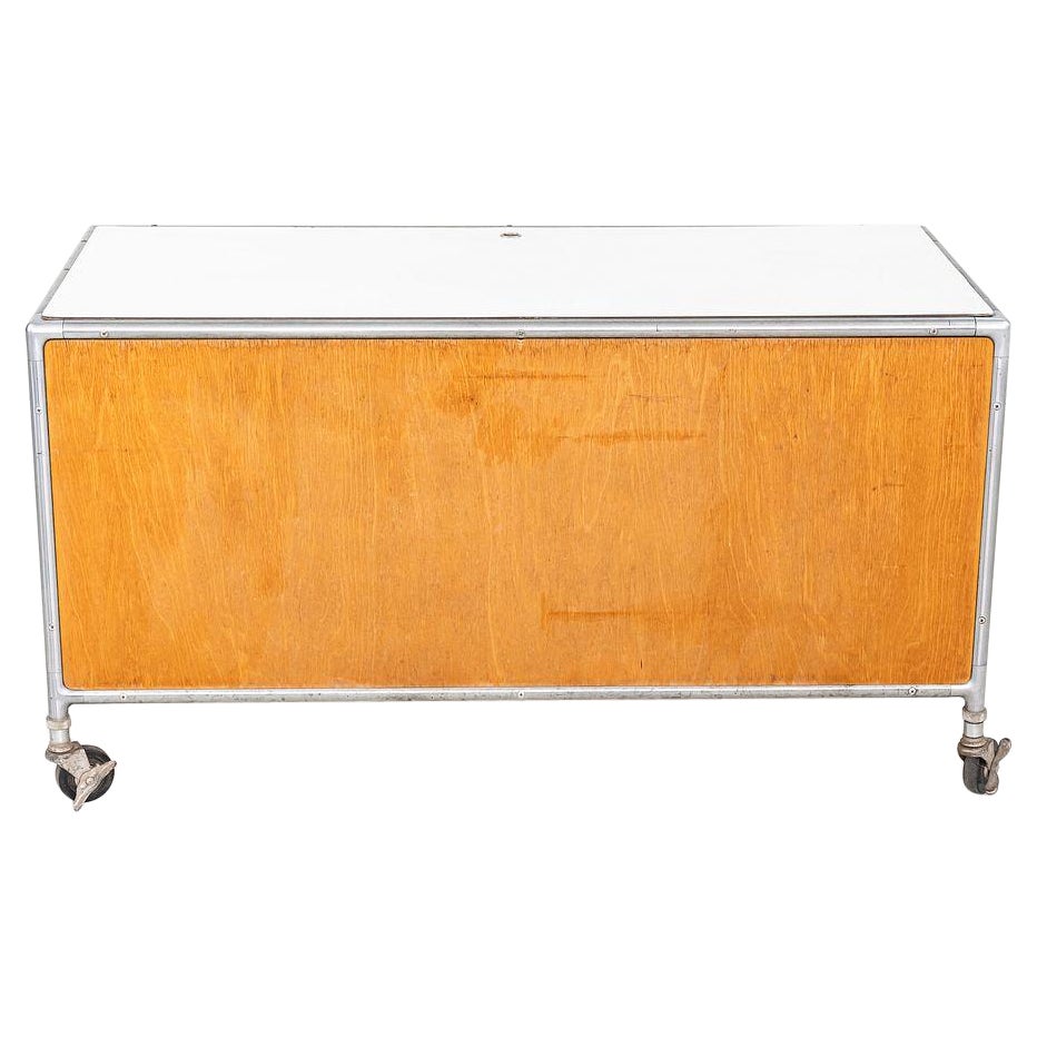 1960 Henry P. Glass pour Fleetwood Meuble de rangement flexible sur roulettes en vente
