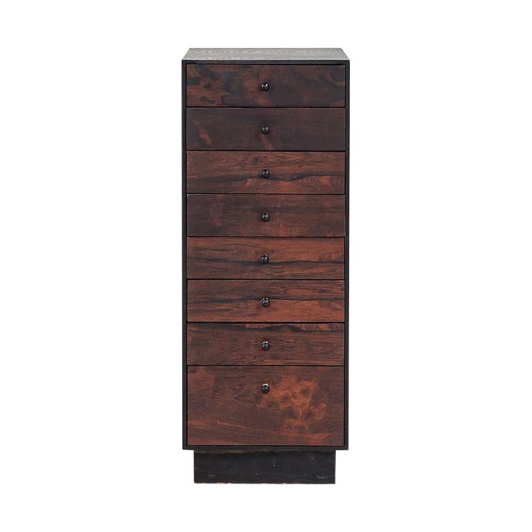 1960s David Parmelee for Founders Eight Drawer Rosewood Cabinet en vente