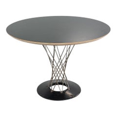 1950 Isamu Noguchi pour Knoll Table de salle à manger Cyclone avec plateau 42