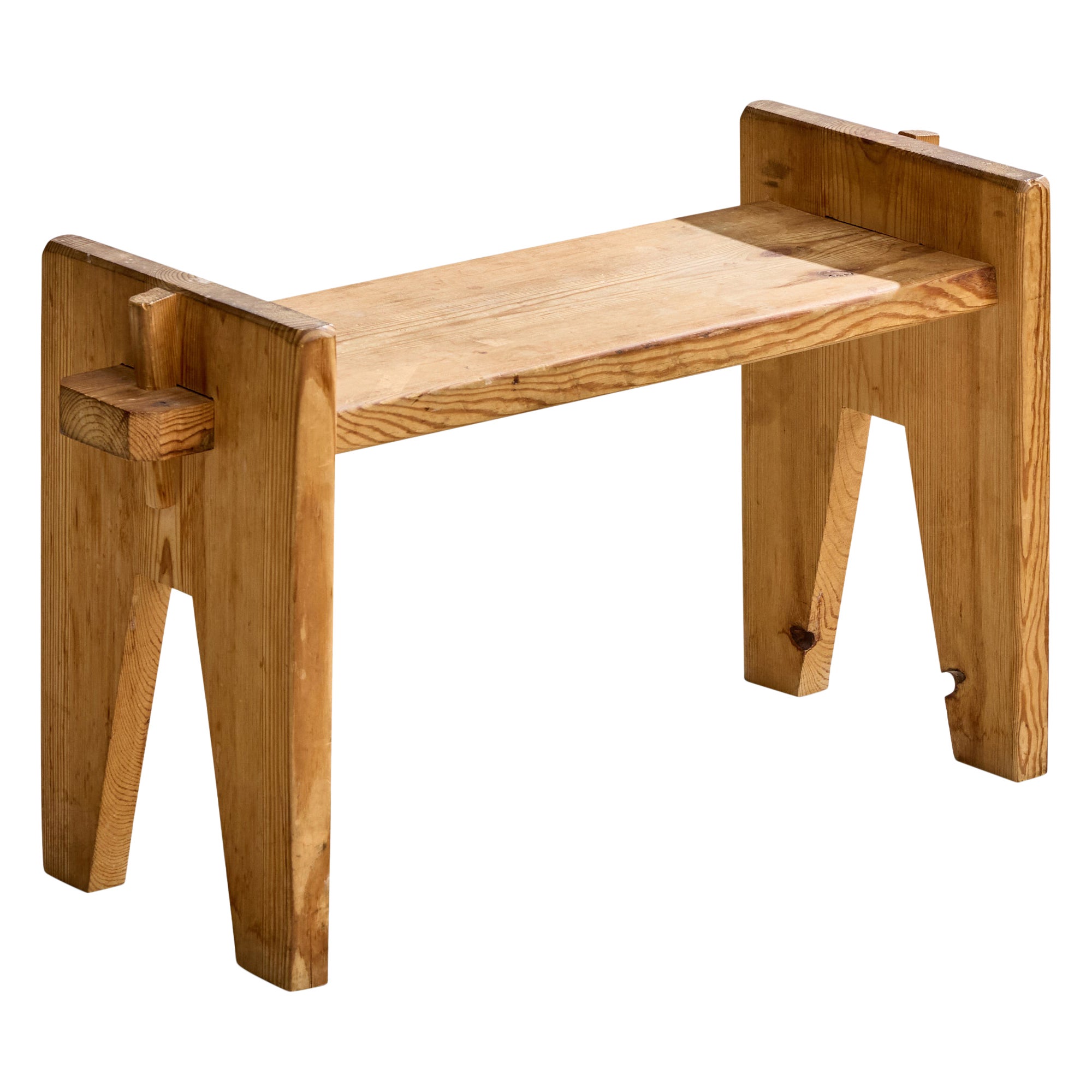 Tabouret de designer suédois, pin, Suède, années 1950