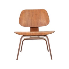 1950s Herman Miller Eames LCW Lounge Chair in Walnut