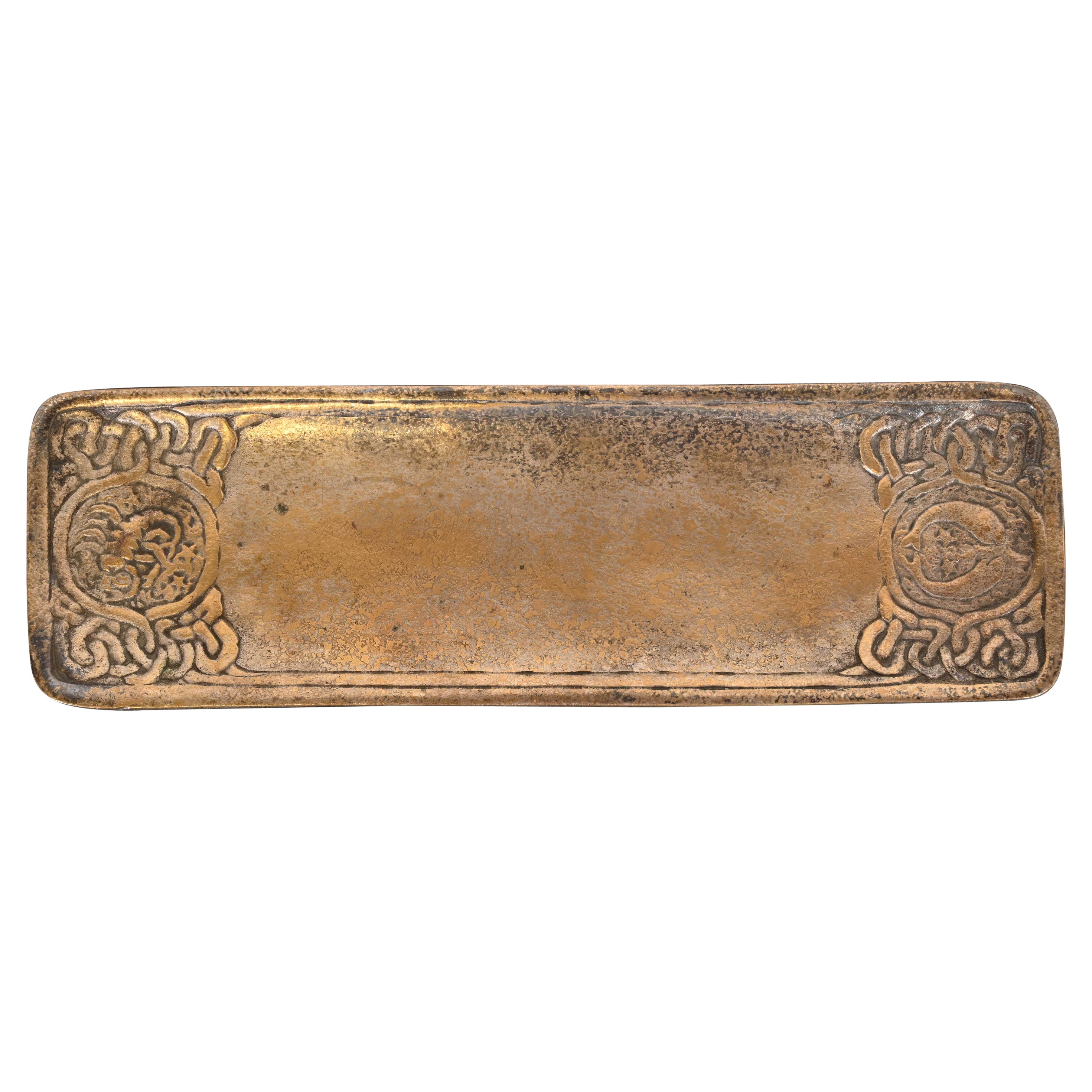 Vassoio per penne Doré in bronzo con motivo Zodiac di Tiffany Studios New York in vendita