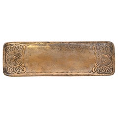 Vassoio per penne Doré in bronzo con motivo Zodiac di Tiffany Studios New York