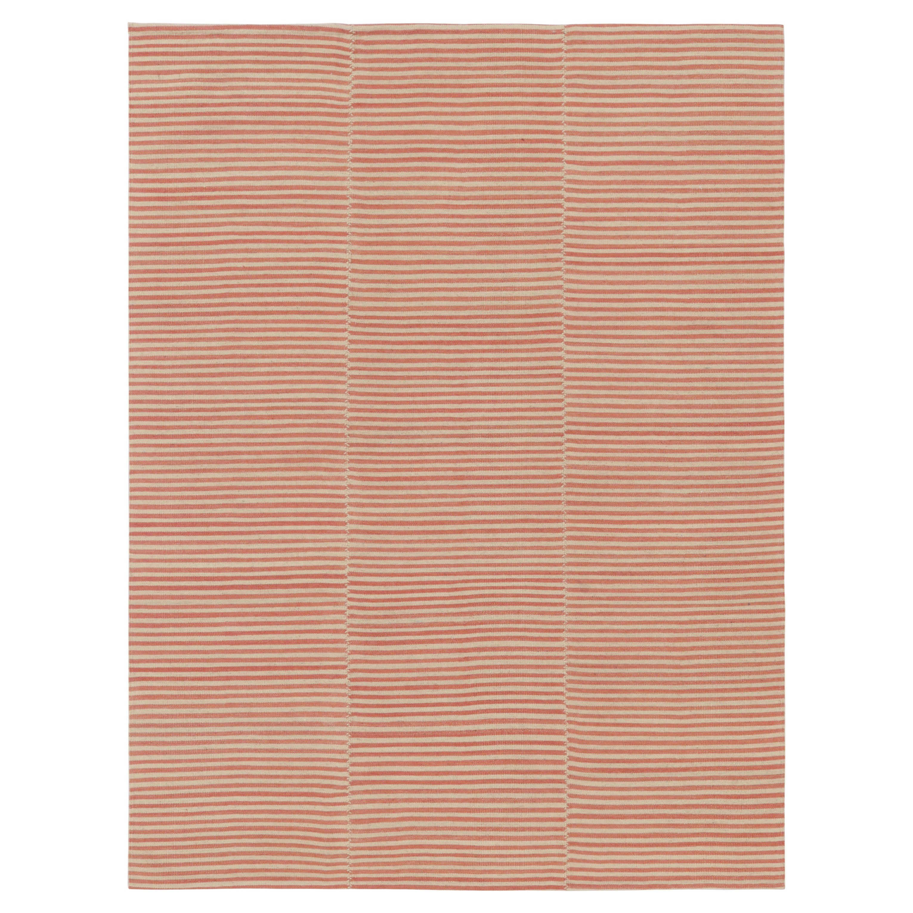 Rug & Kilim's Zeitgenössischer Kelim mit strukturierten Streifen in Beige und Orange im Angebot