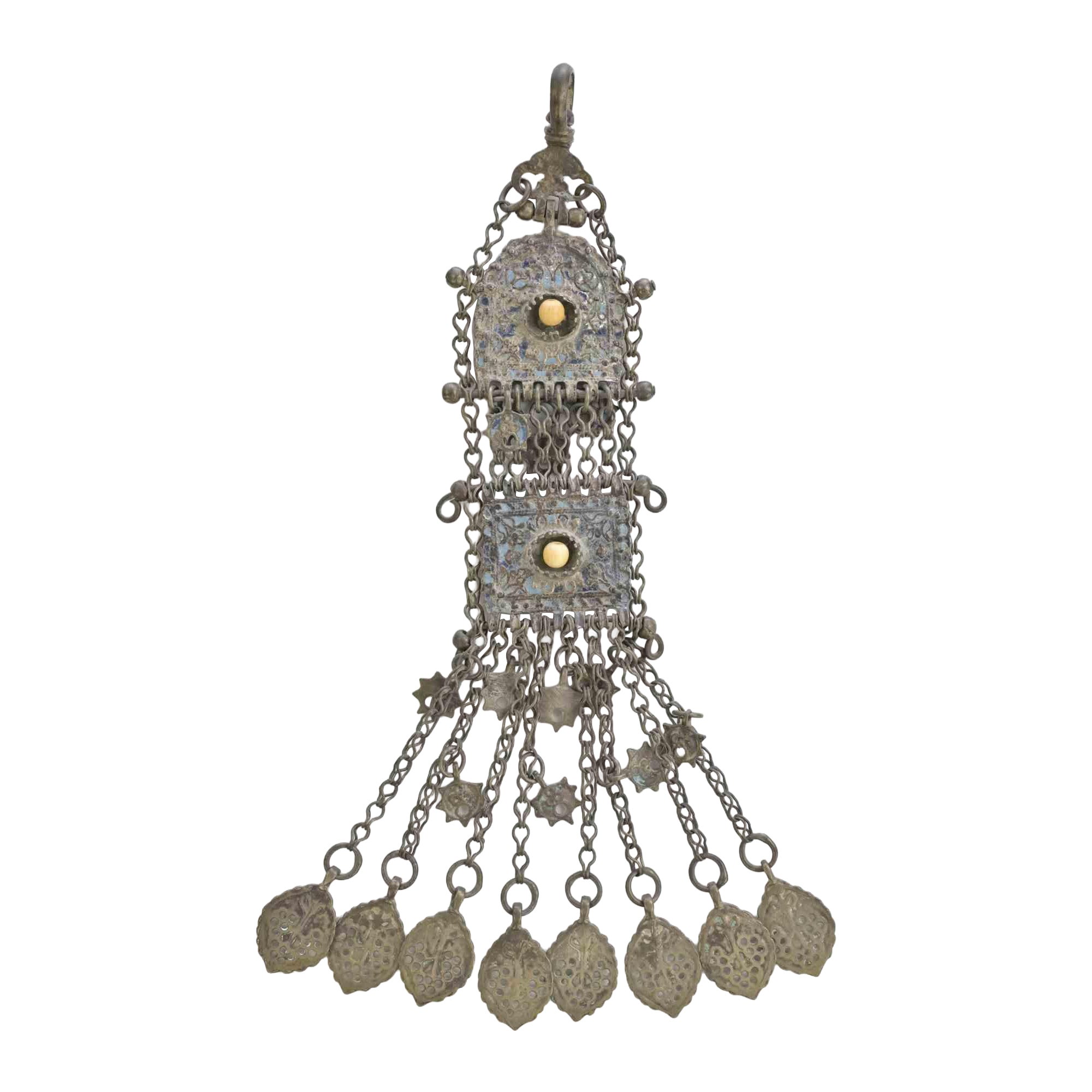 Pendentif en métal ancien, 19e siècle en vente