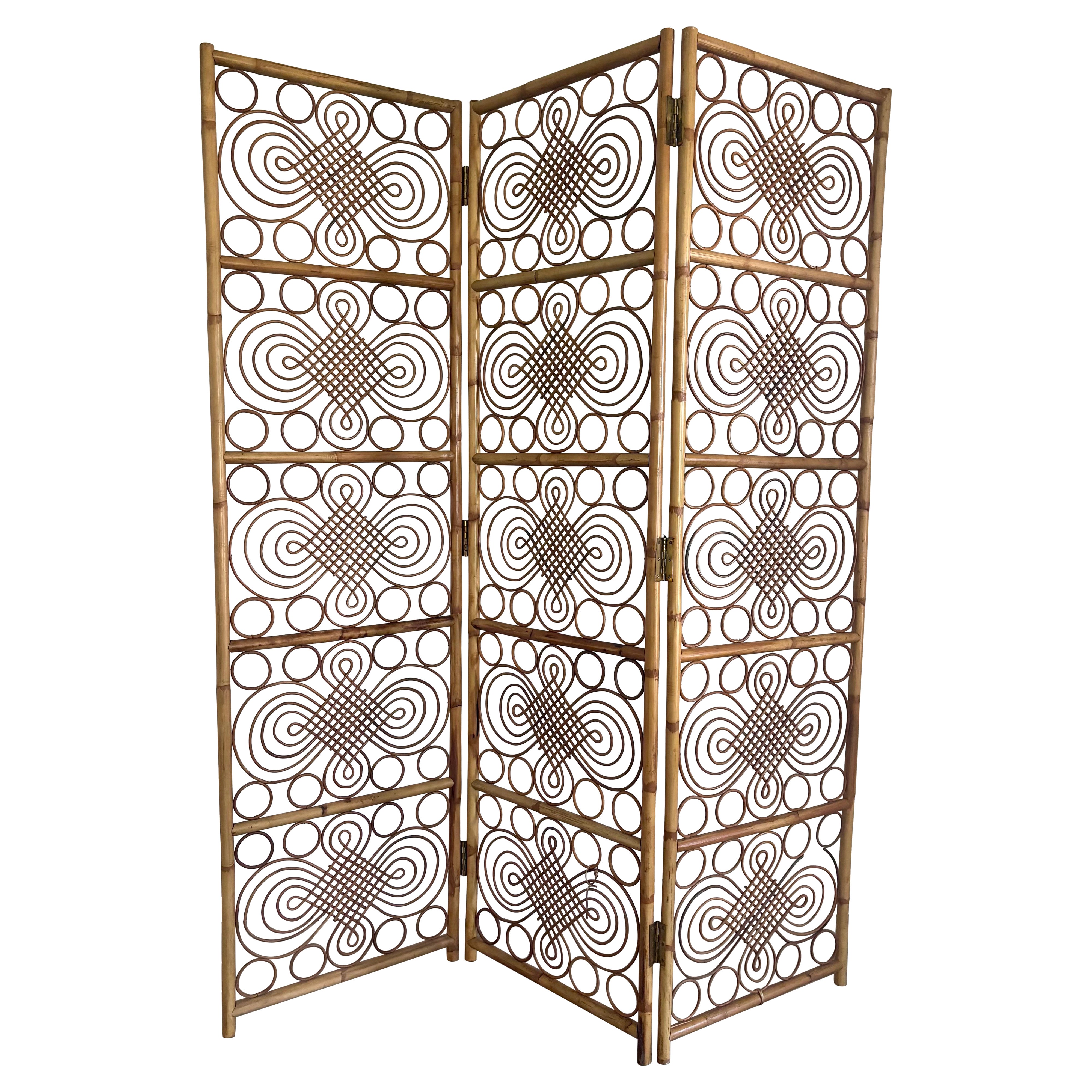 1960s Italian 3 Panel Bamboo and Bent Pencil Reed Folding Screen For Sale
