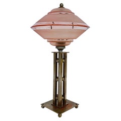 Lampe de table Art déco française avec abat-jour en verre rose dépoli, années 1930