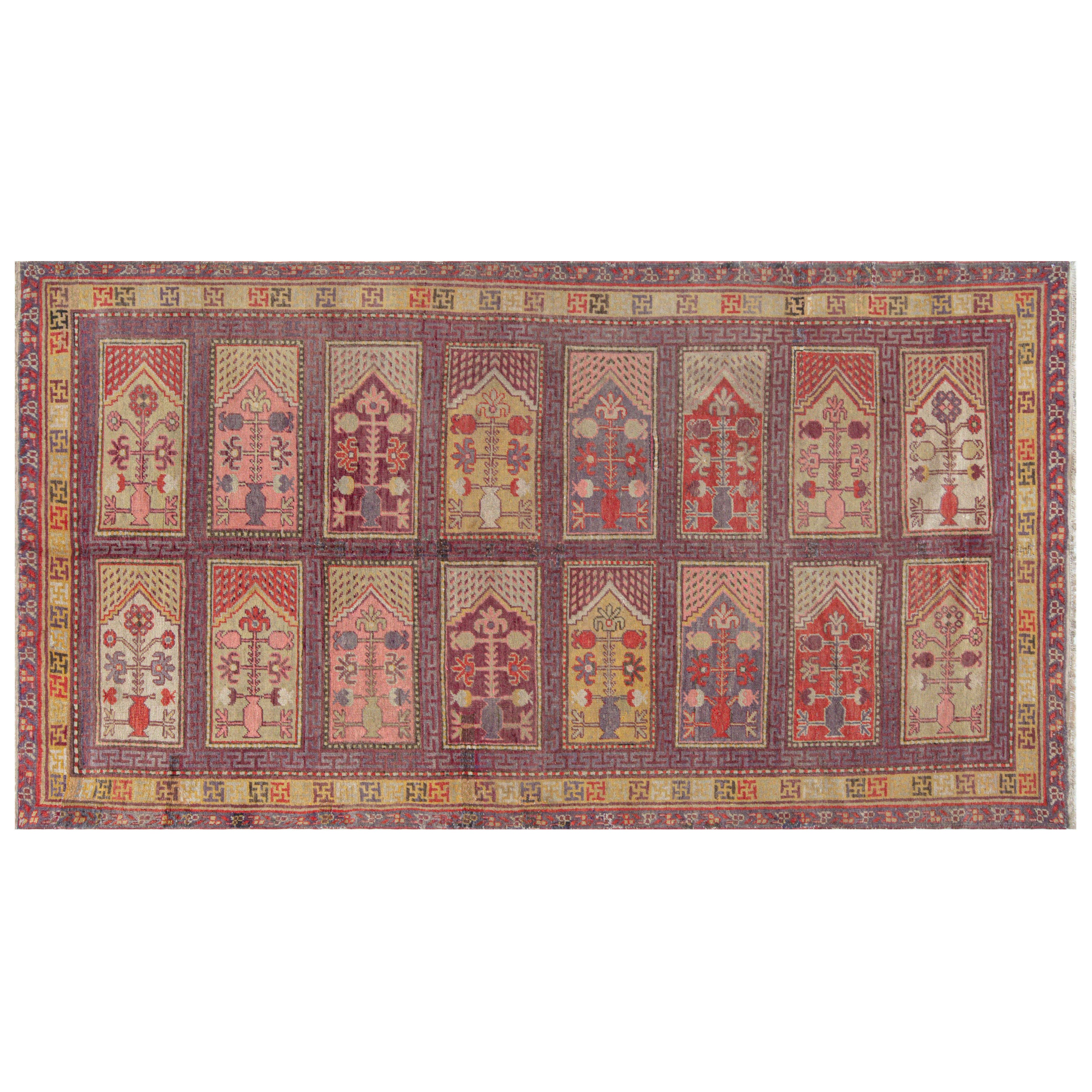 Doris Leslie Blau Midcentury Khotan Samarkand Handmade Wool Rug (tapis de laine fait main) en vente