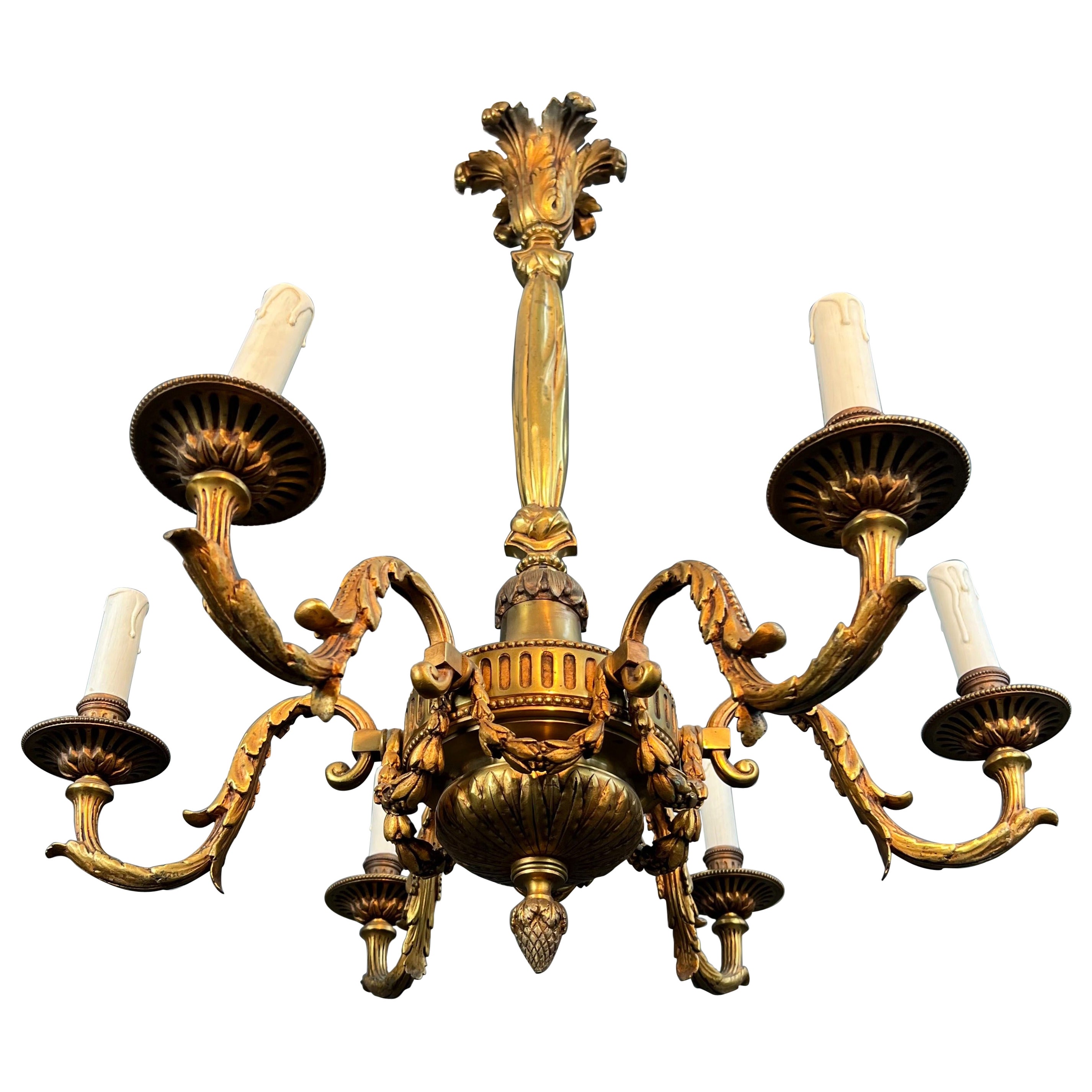 Lustre en bronze à 6 branches de style Louis XVI en vente