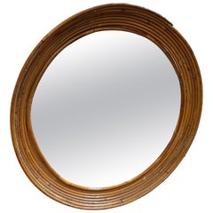 Specchio da parete italiano rotondo con cornice in rattan, anni '60, metà del secolo scorso