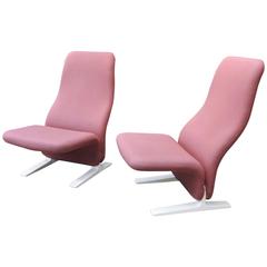 "Concorde" F780 by Pierre Paulin Pair of Lounge Chairs, 1960s