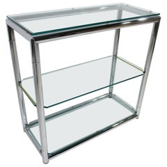 Bar in stile italiano con cromo e vetro satinato