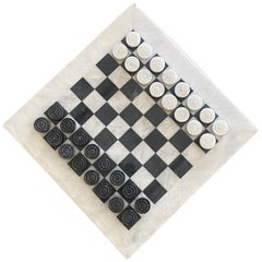 Tavola da gioco per dama postmoderna in marmo intagliato + pezzi
