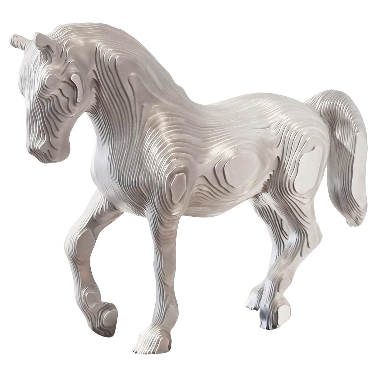 Scultura lucida di cavallo