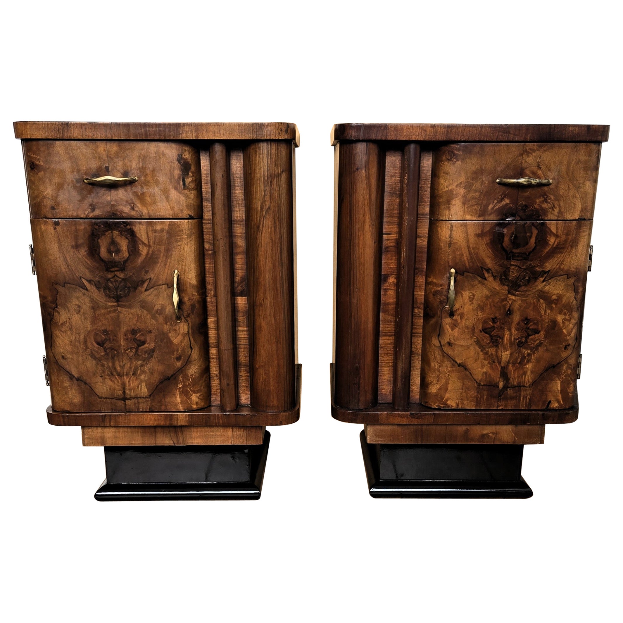 Pair of Italian Art Deco Night Stands Bed Side Tables in Burl Walnut