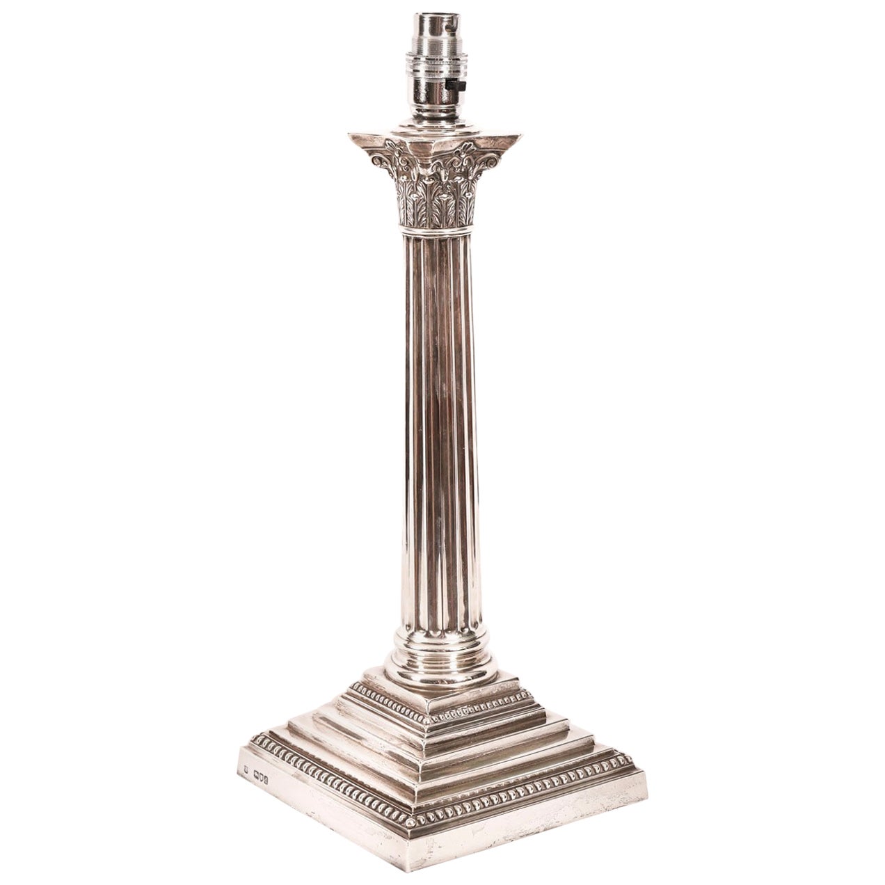Columna corintia de plata antigua Lámpara de mesa Orfebres 1899 Siglo XIX