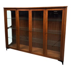 Armoires Mid-Century Modern