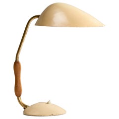 Schwedischer Designer, Tischlampe, Messing, Eiche, Metall, Schweden, 1950er Jahre
