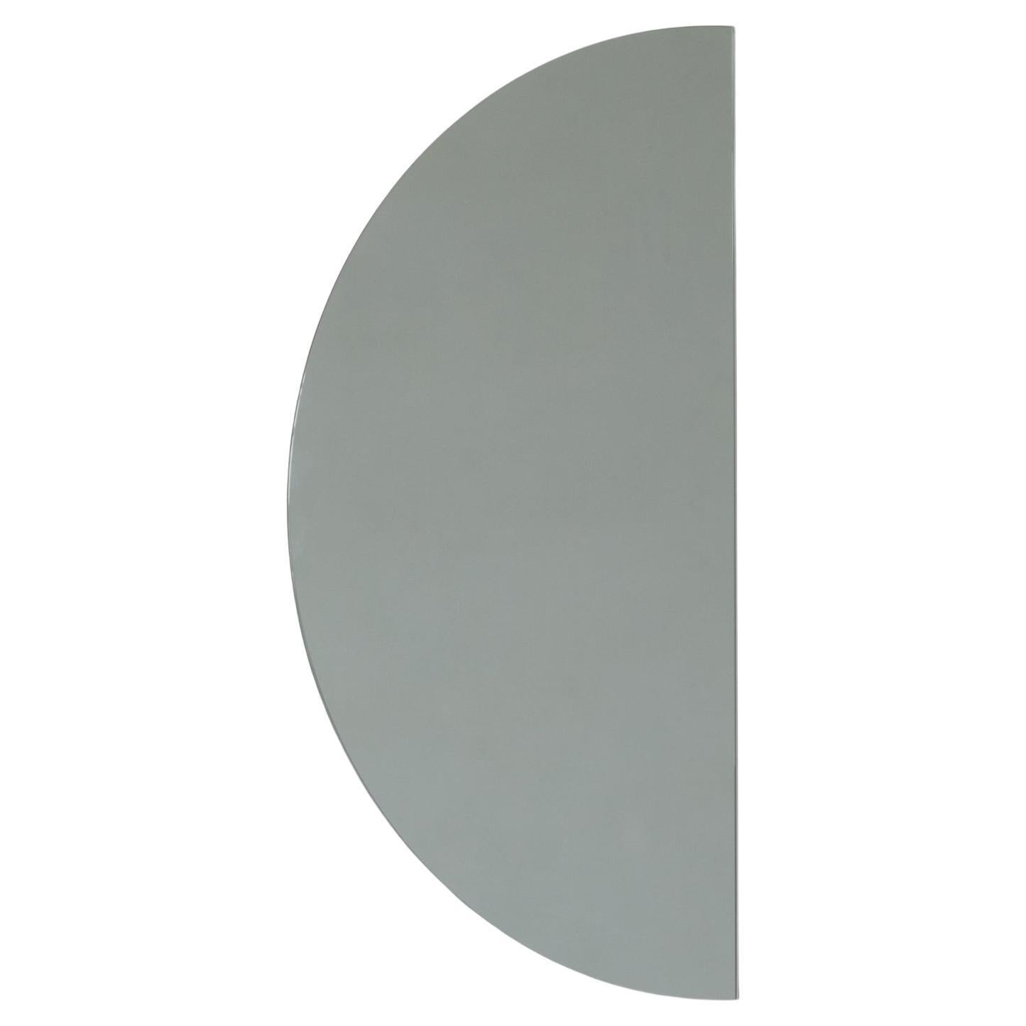 En stock Luna Half-circle Black Tinted Frameless Mirror (miroir sans cadre teinté noir) en vente