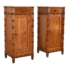 Paire de tables de chevet en pin du XIXe siècle, France