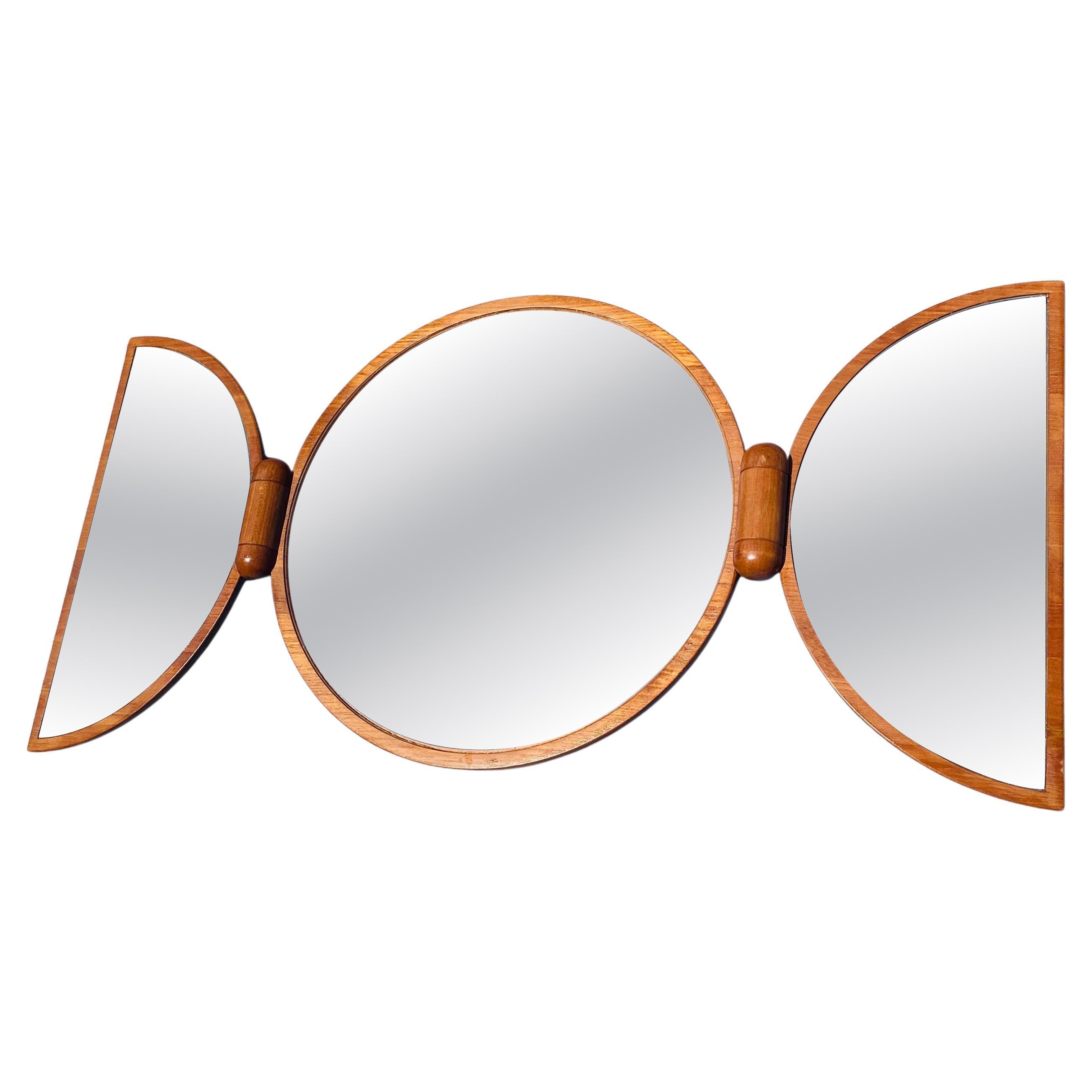Dänischer dreifach gefalteter runder Wandspiegel aus Teakholz aus der Mitte des Jahrhunderts von Pedersen & Hansen 1960s im Angebot