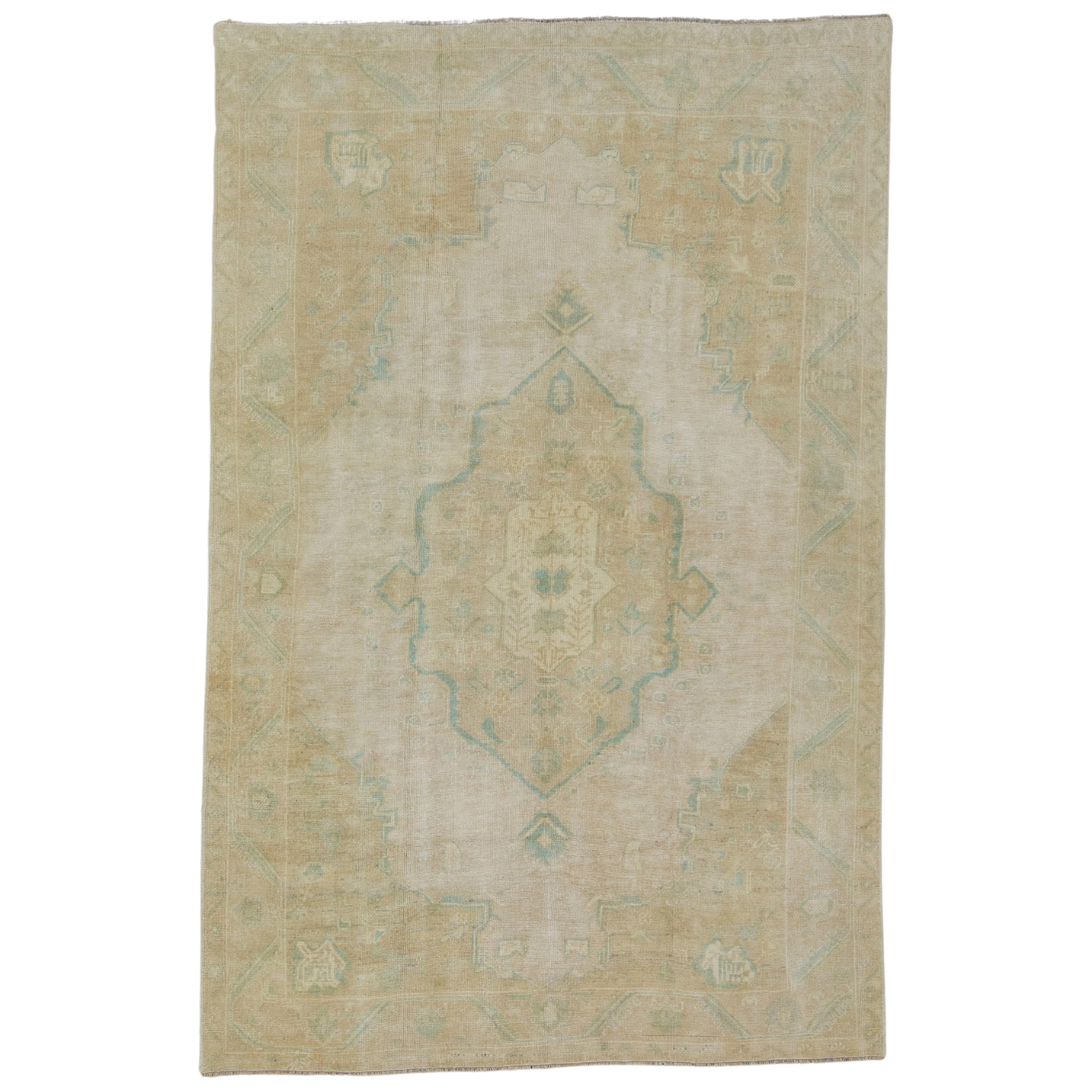 Tappeto Vintage Turco 5'9" x 8'10" #17710