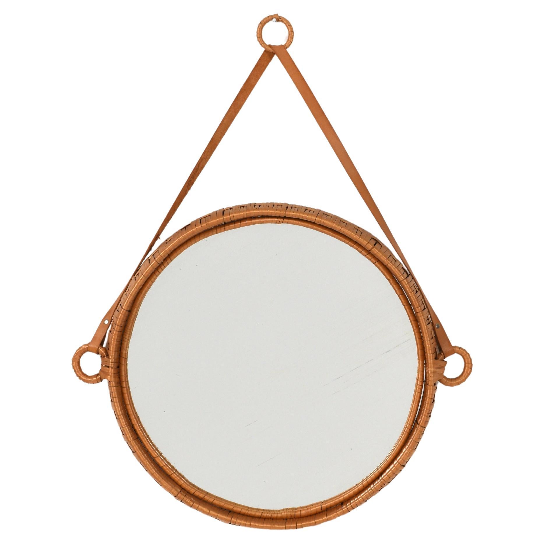 Espejo de pared de ratán y cuero Susanne de Bengt Ruda para IKEA, Suecia, 1962 en venta