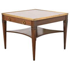 Baker Möbel Französisch Regency Louis XVI Noppen Nussbaum und Messing Teetisch