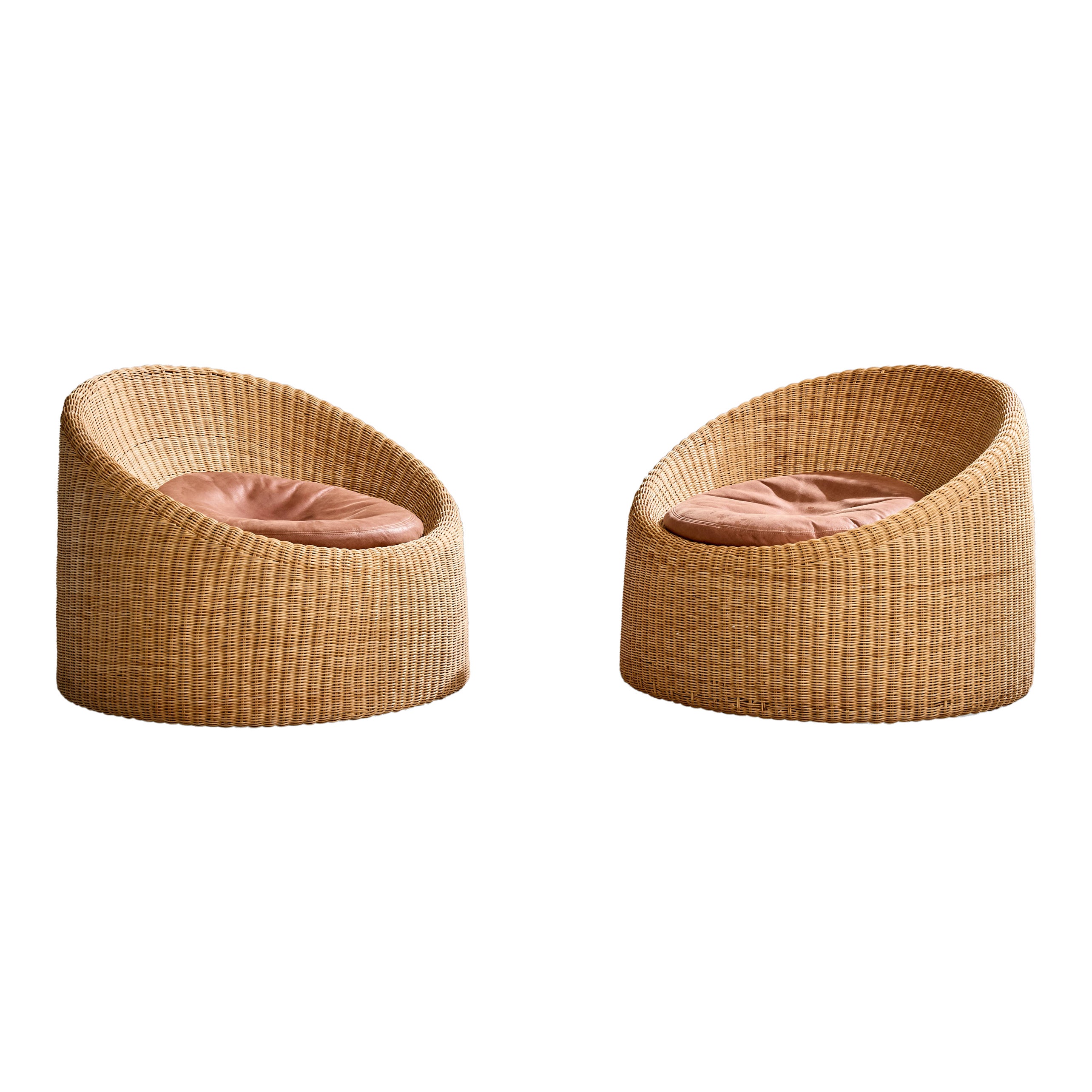 Eero Aarnio, Lounge-Stühle, Rattan, Leder, Finnland, 1970er Jahre im Angebot
